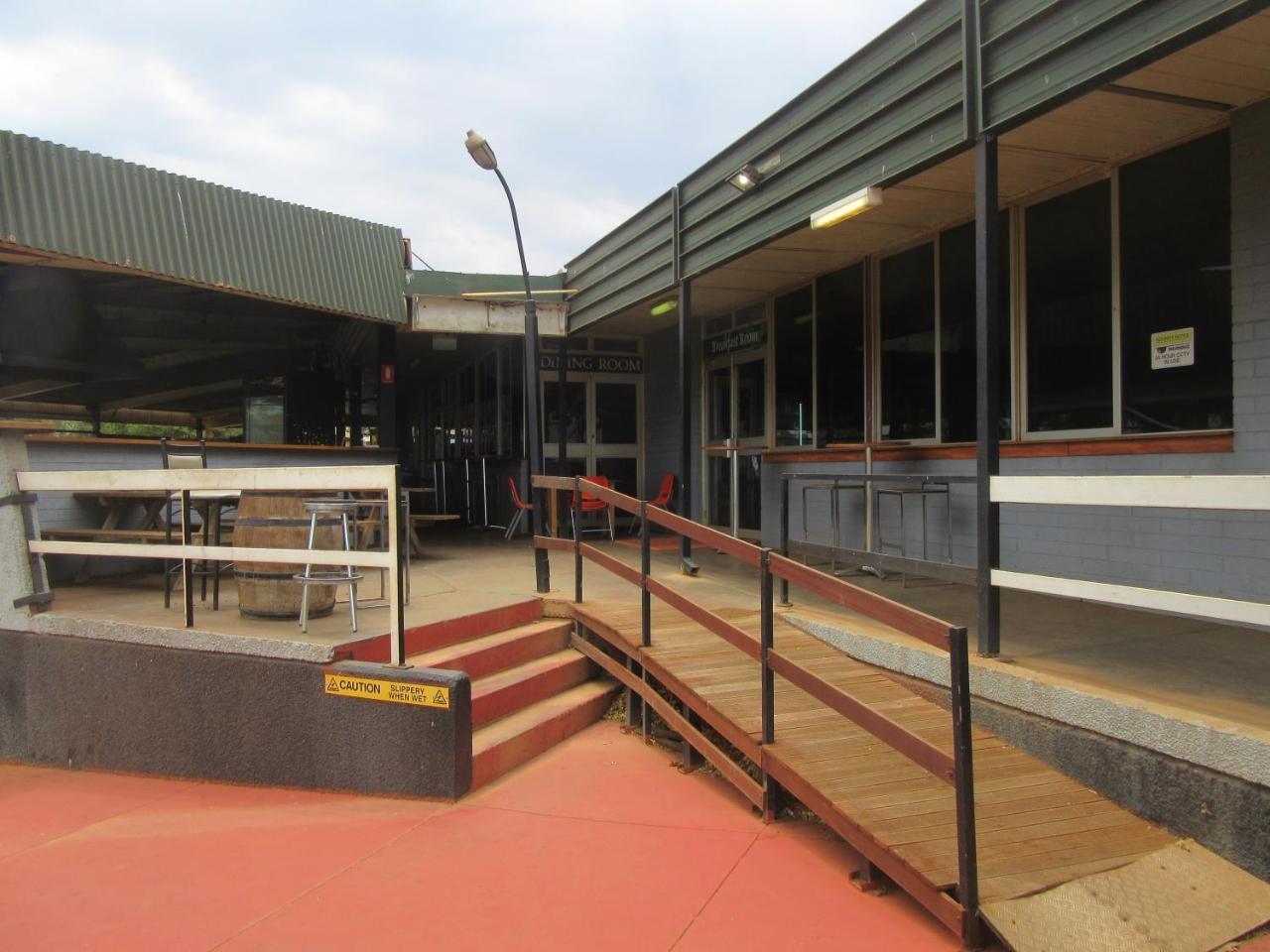 Dampier Mermaid Hotel Karratha Exterior foto